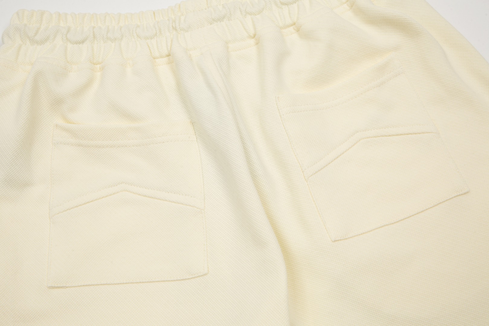 Rhud3 2023ss men's and women's classic pearl letter floral shorts