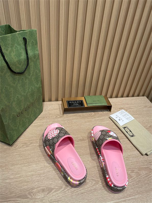 Gucci Slipper