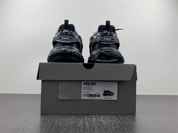 Balenciaga 542023 W3SR2 2315