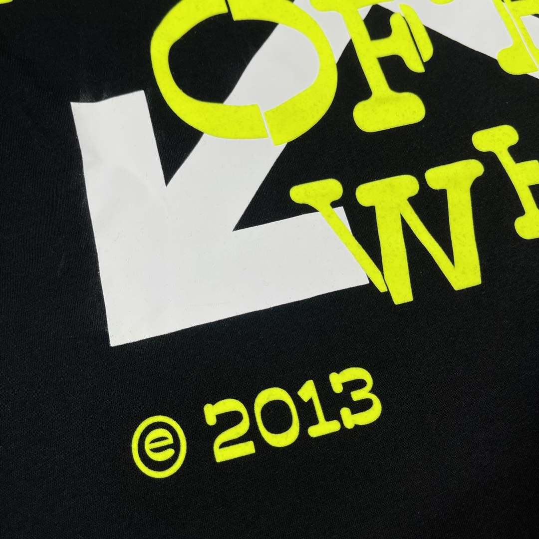 Ow yellow letter arrow short sleeves