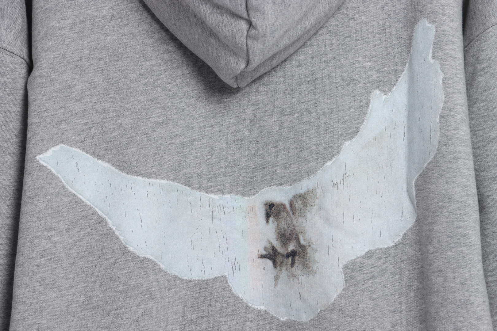 BA1ENC1AGAxGAPxYEEZY Tripartite Peace Dove Hoodie