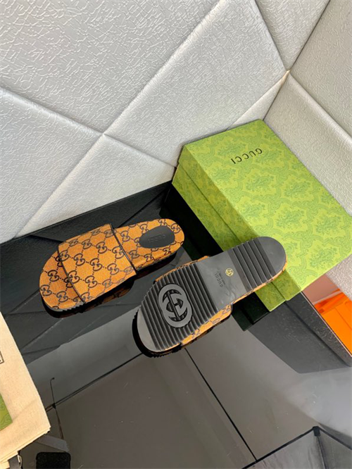 Gucci Slipper