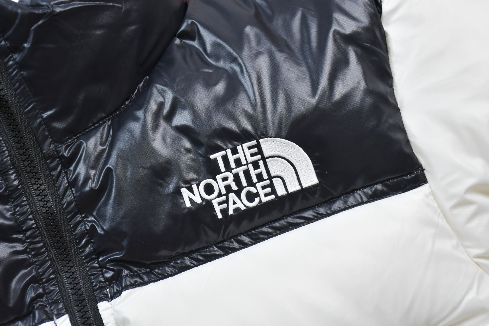 The north face 1984 Nuptse padded cropped jacket