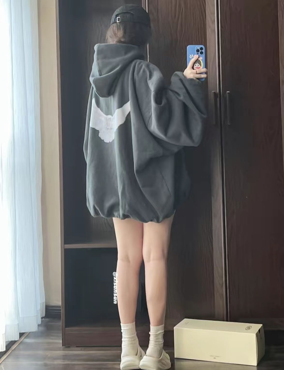 BA1ENC1AGAxGAPxYEEZY Tripartite Peace Dove Hoodie