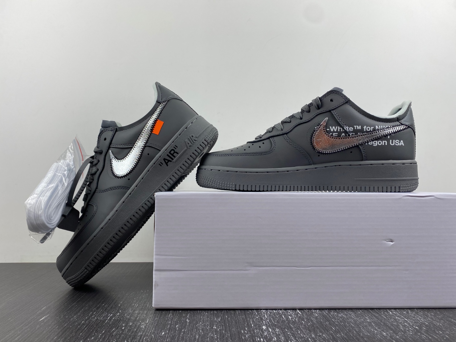 Off-White™ x Nike Air Force 1  DX1419-500