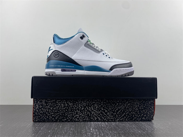 Jordan 3 Retro True Blue 136064-660