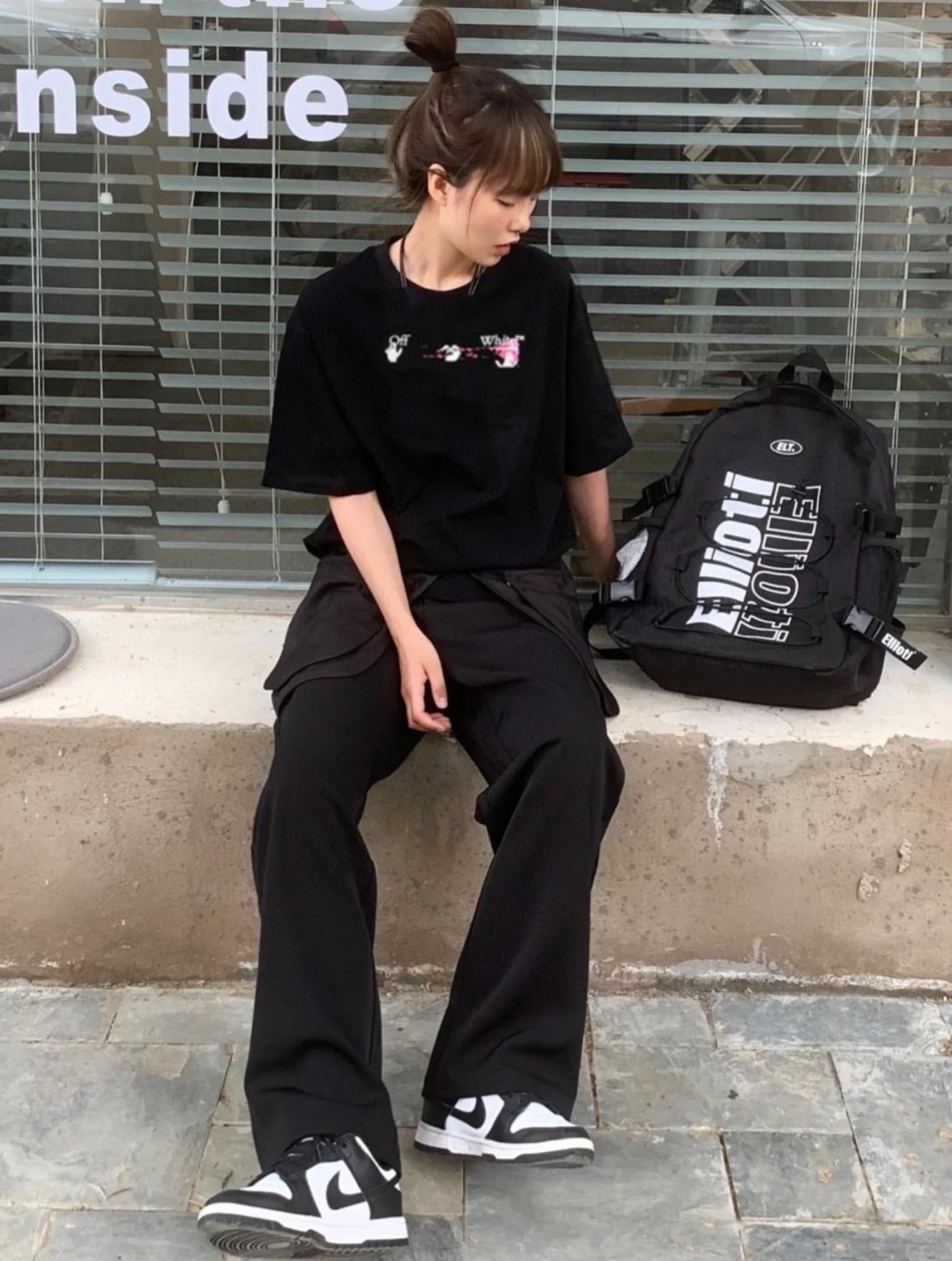 OW Acrylic Arrow Print Short Sleeve