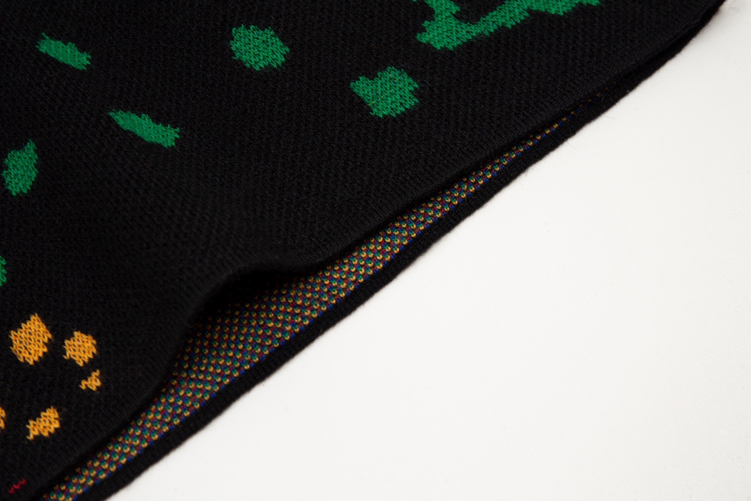 Rhud3 2023ss men's and women's same style cashew flower knitted shorts