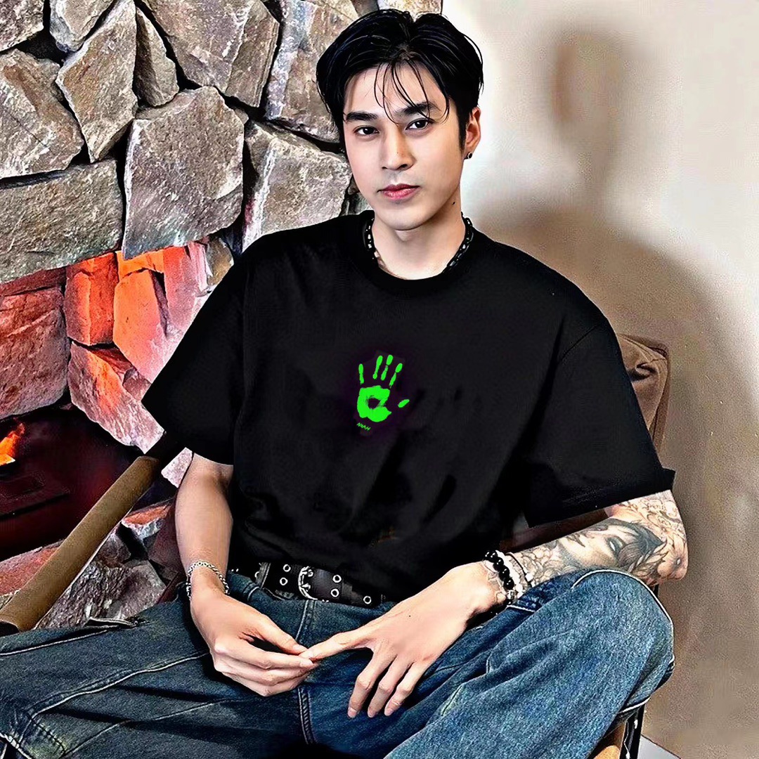 NOAH FLY Fluorescent Chest Short Sleeves