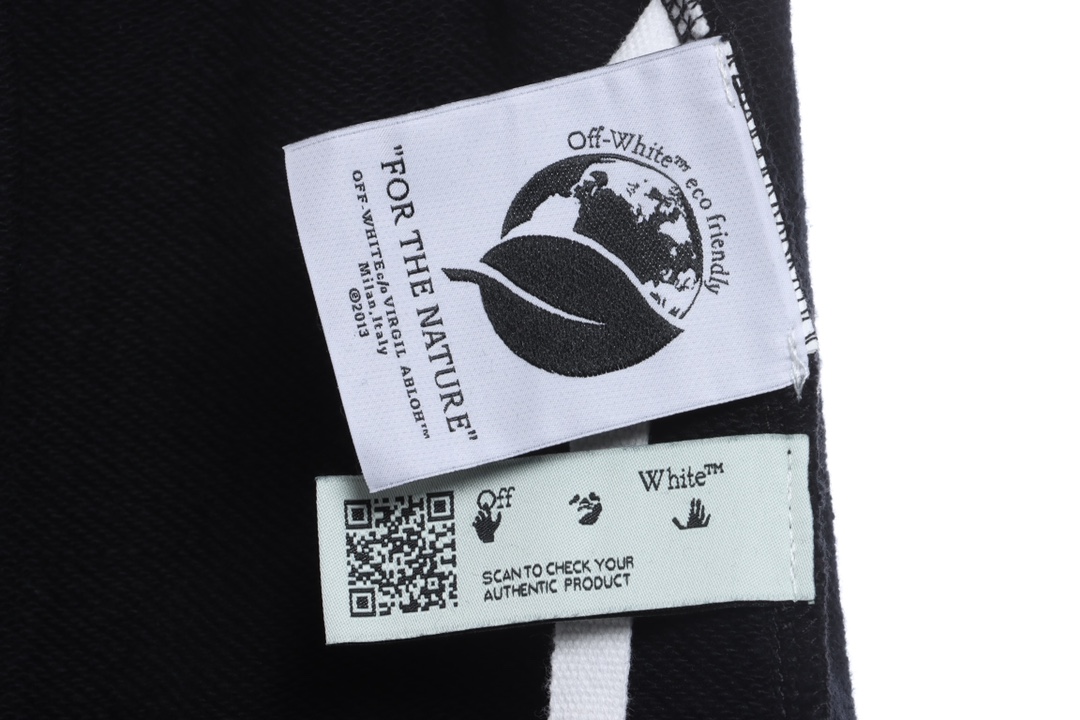 OW ECG printed shorts