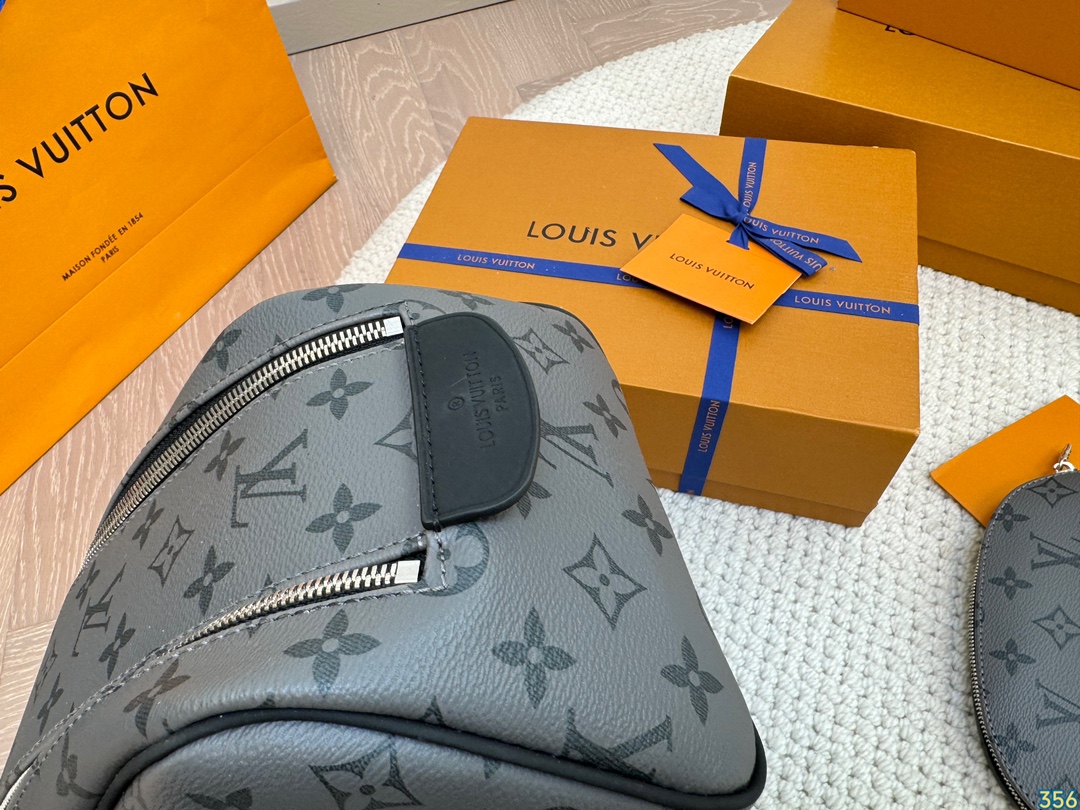 LV Leather Cosmetic Bags Storage bag Wash bag High quality