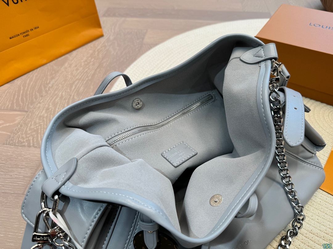 LV CARRYALL Shoulder Bag  Fashion Handbag