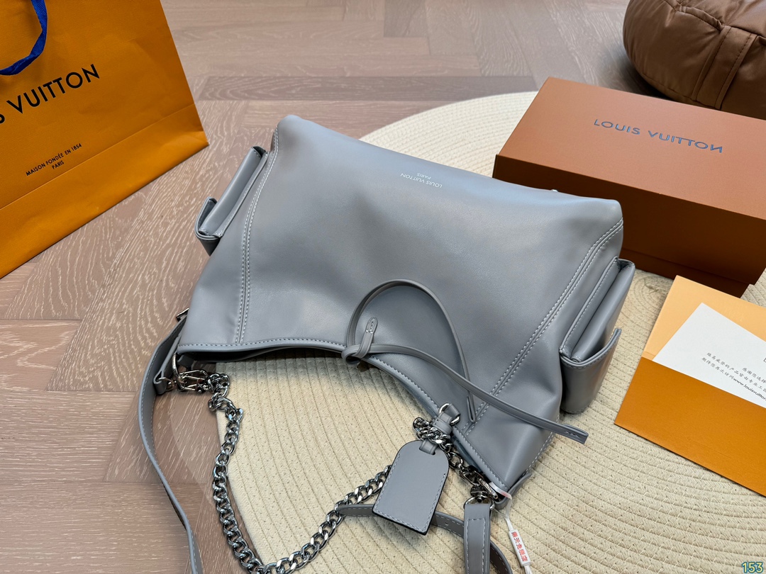 LV CARRYALL Shoulder Bag  Fashion Handbag