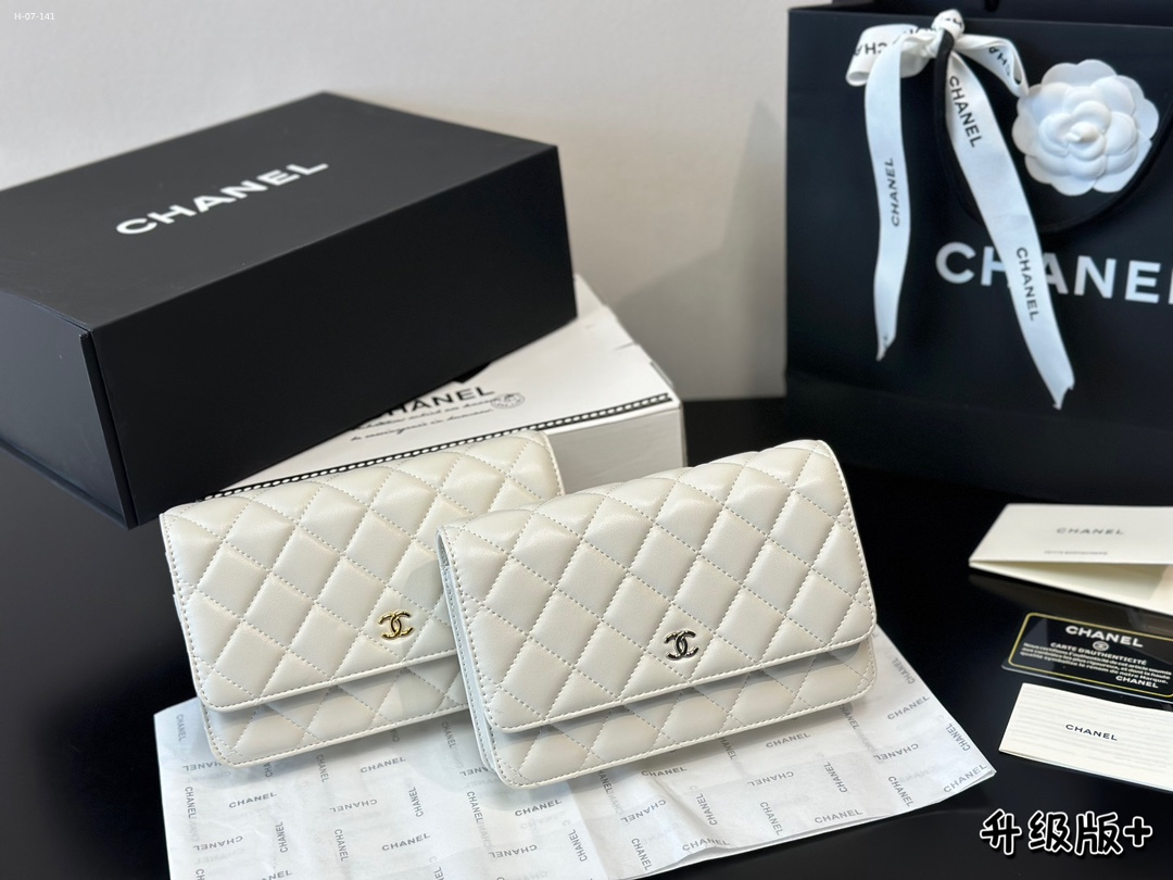 Chanel shoulder bag crossbody bag fashion chain bag