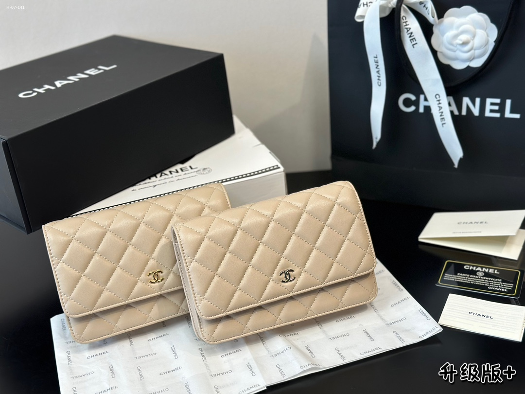 Chanel shoulder bag crossbody bag fashion chain bag
