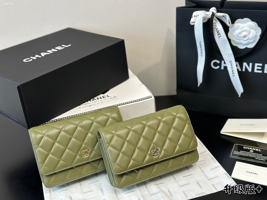Chanel shoulder bag crossbody bag fashion chain bag