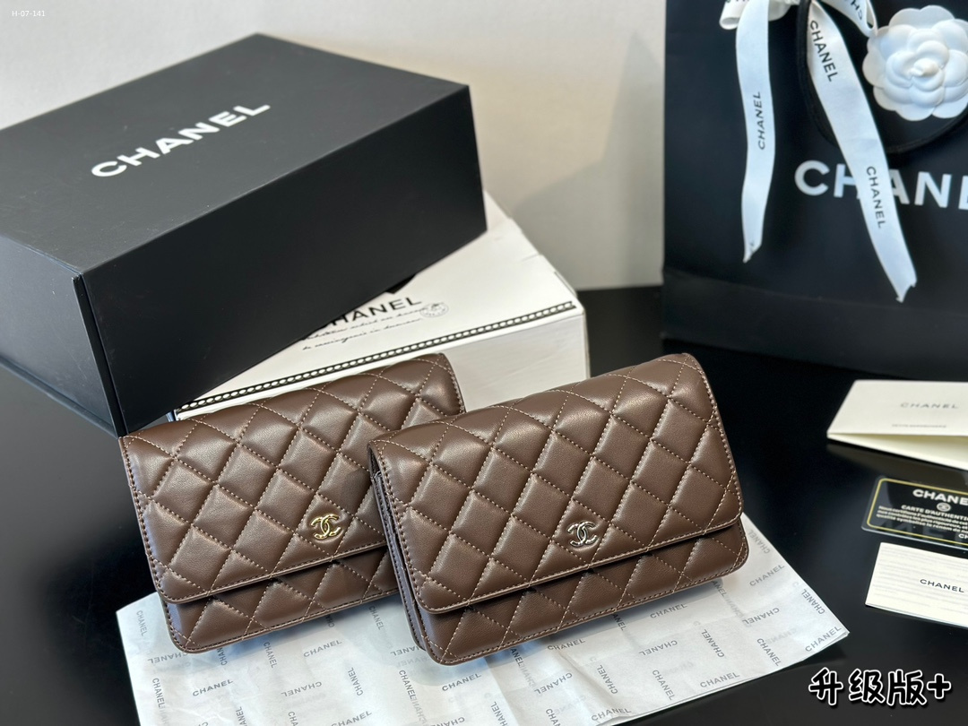 Chanel shoulder bag crossbody bag fashion chain bag