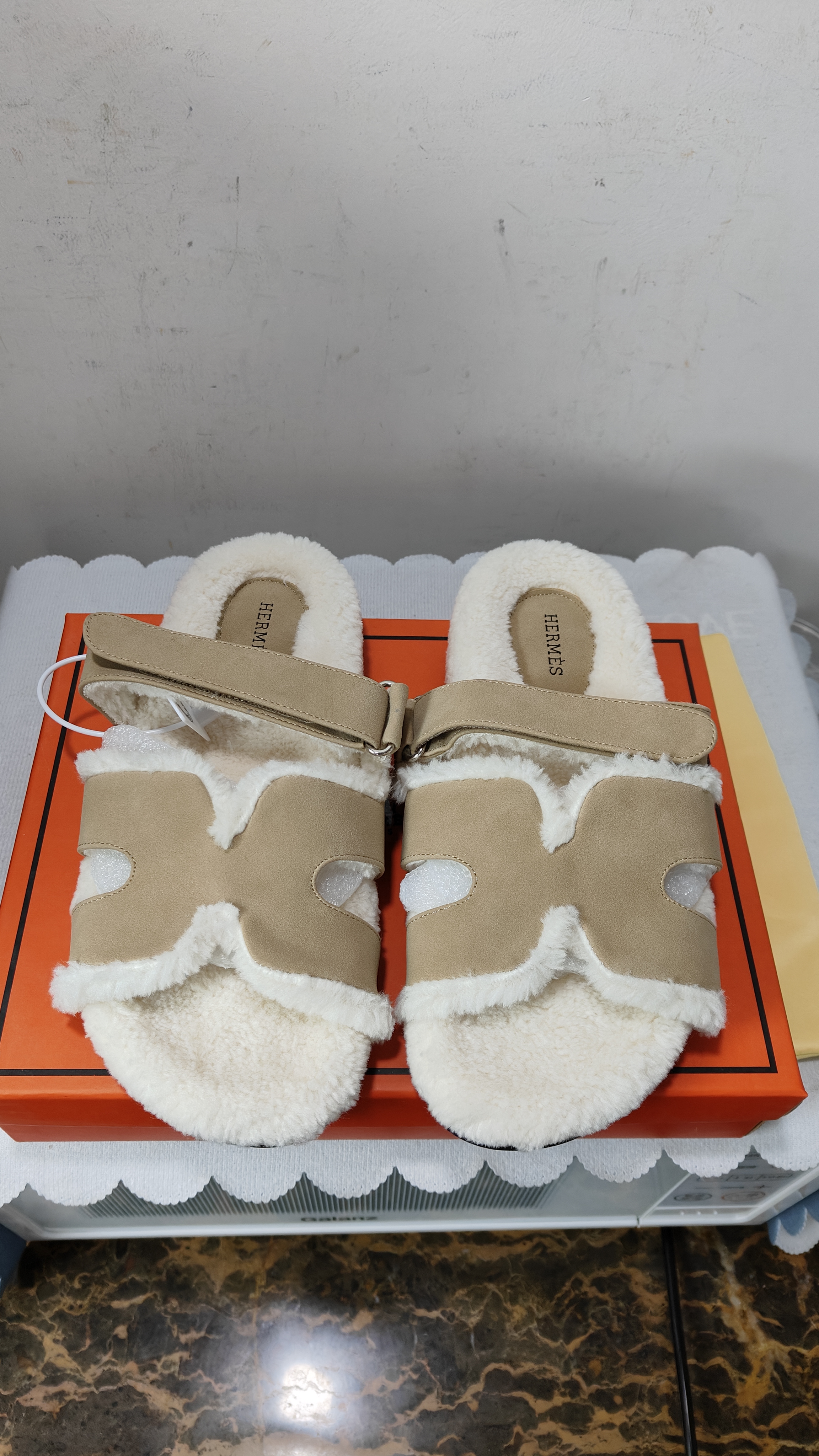 Hermès Slippers