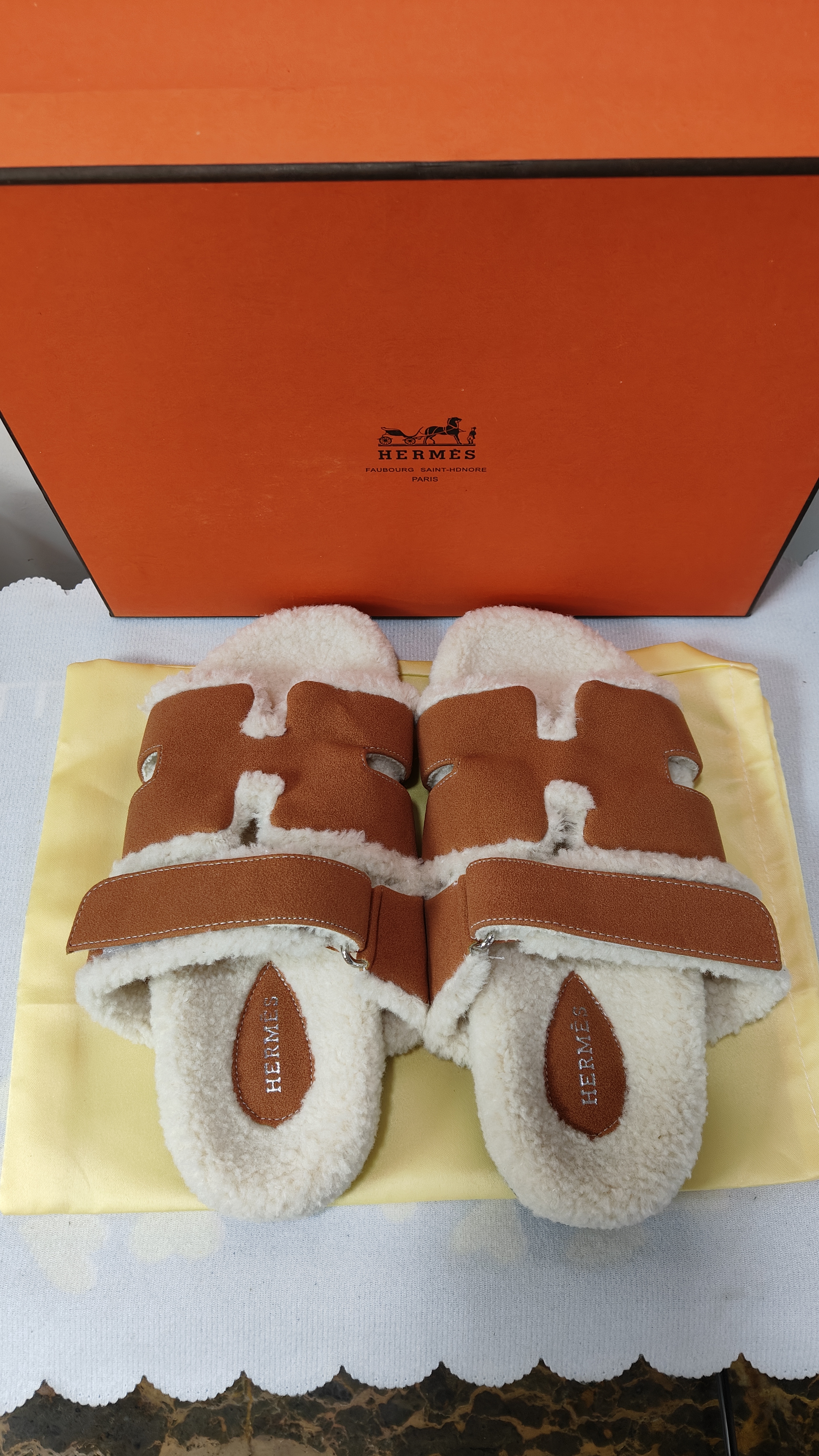Hermès Slippers