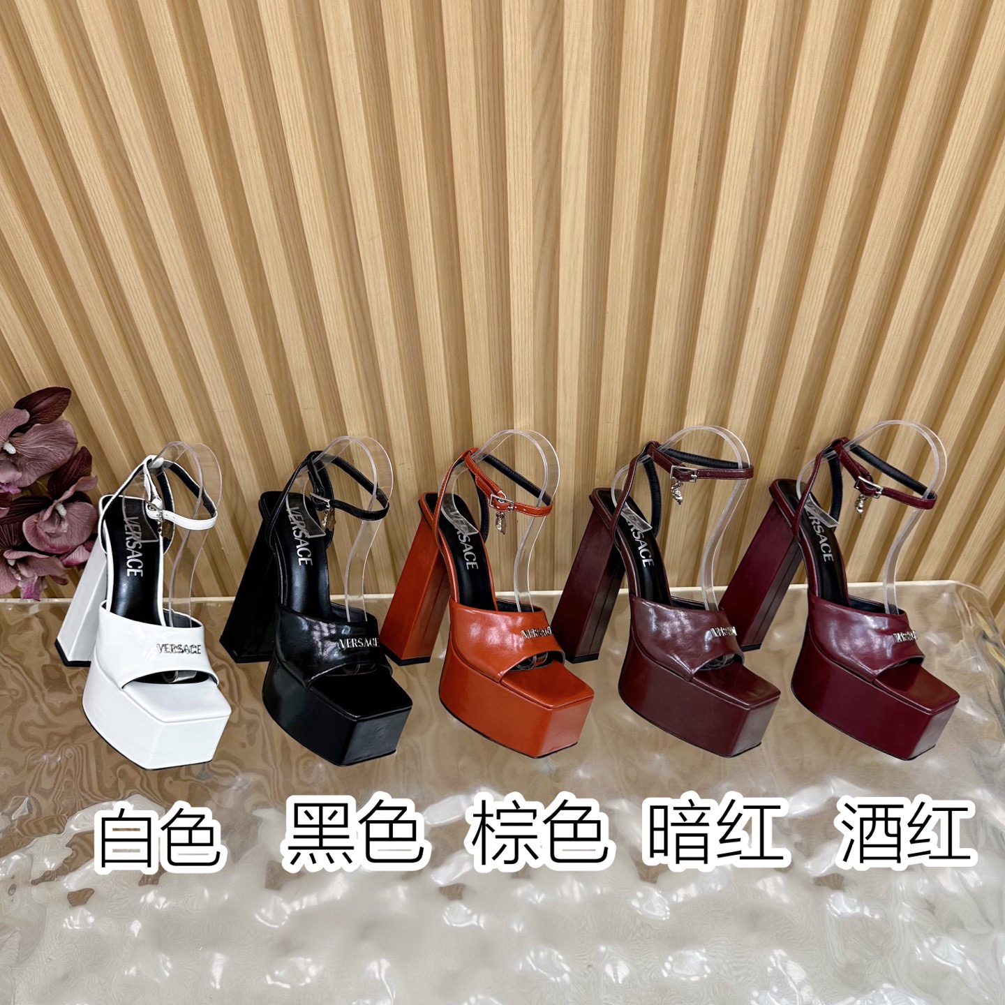 Versace Fashion Show New Collection Medusa's new sandals