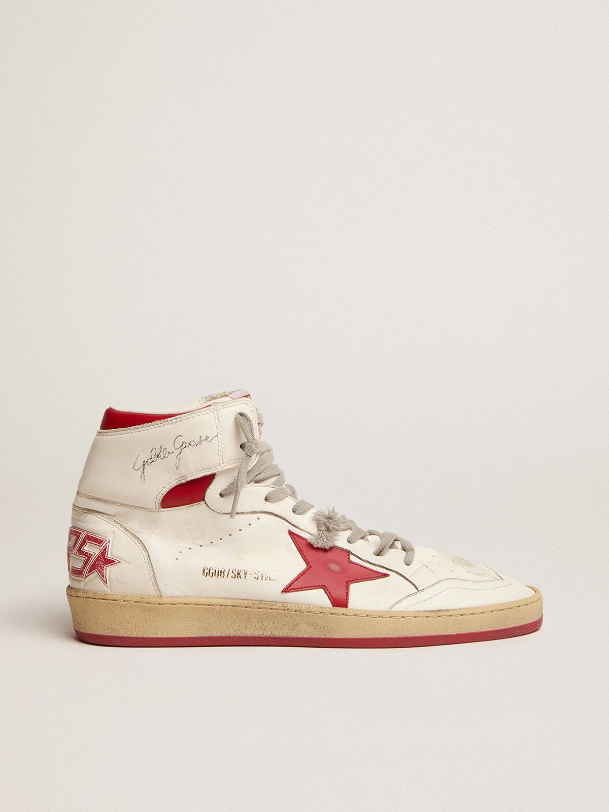 golden goose leather on and the signature red with Sky-Star inserts sneakers ankle