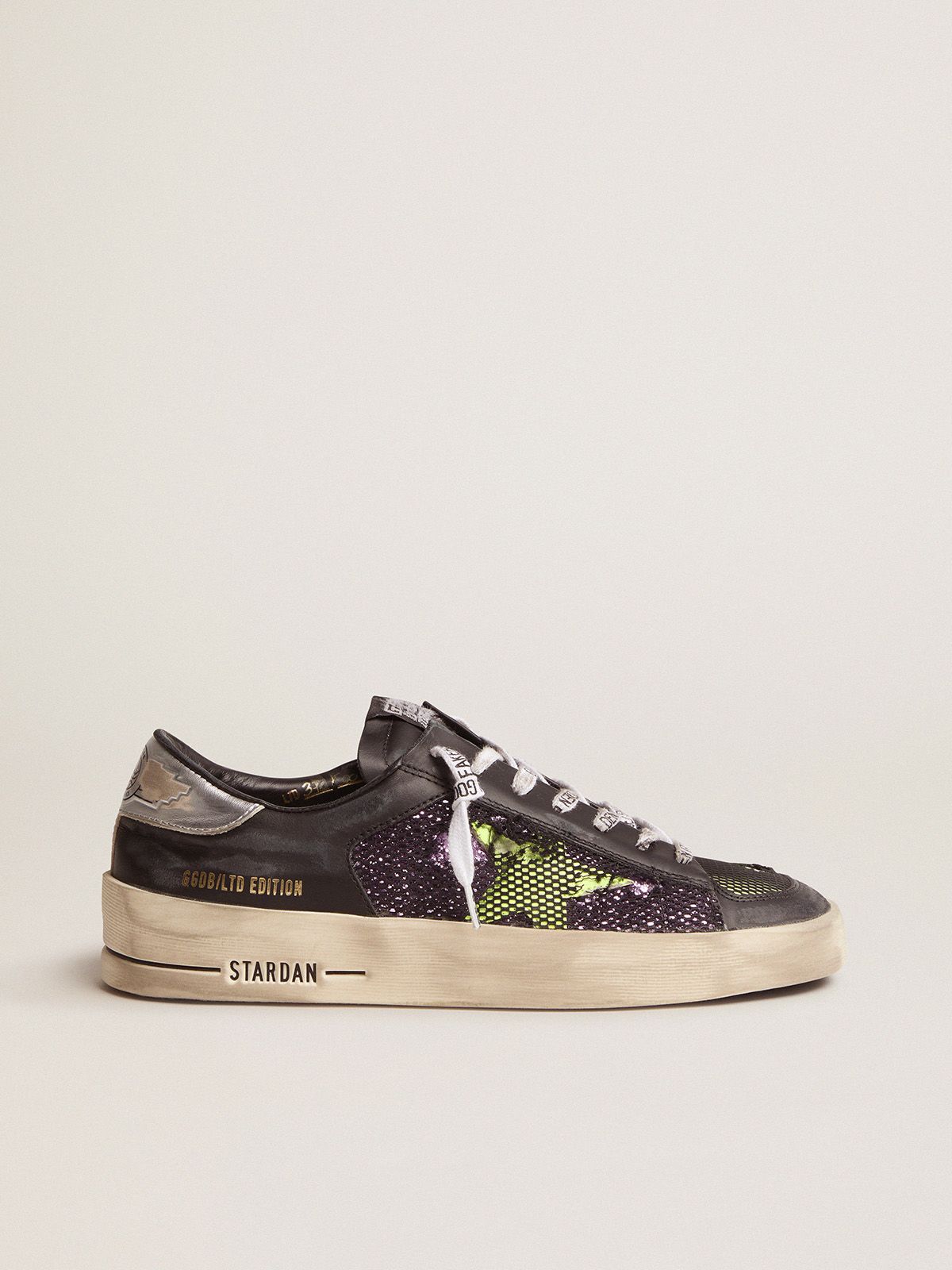 Golden Goose Saldi Uomo Women’s LAB Limited Edition Stardan sneakers with glitter and fluorescent yellow details