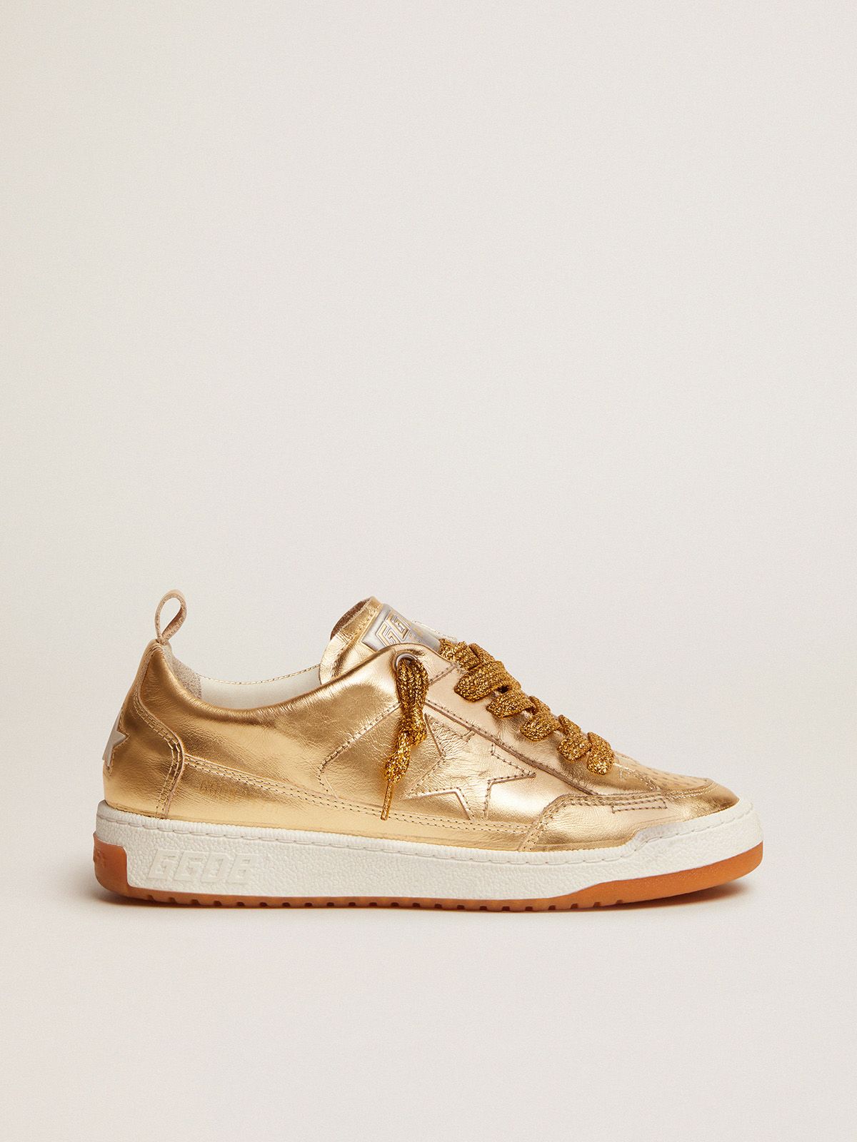 golden goose sneakers in leather gold laminated Yeah