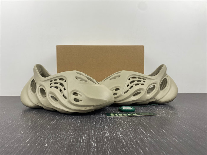 ADS Yeezy Foam RNR Stone Salt GV6840