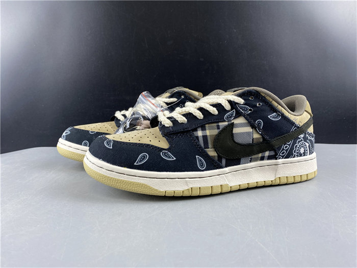 NK SB Dunk Low Travis Scott CT5053-001