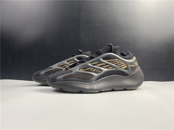 ADS Yeezy 700 V3 Clay Brown GY0189