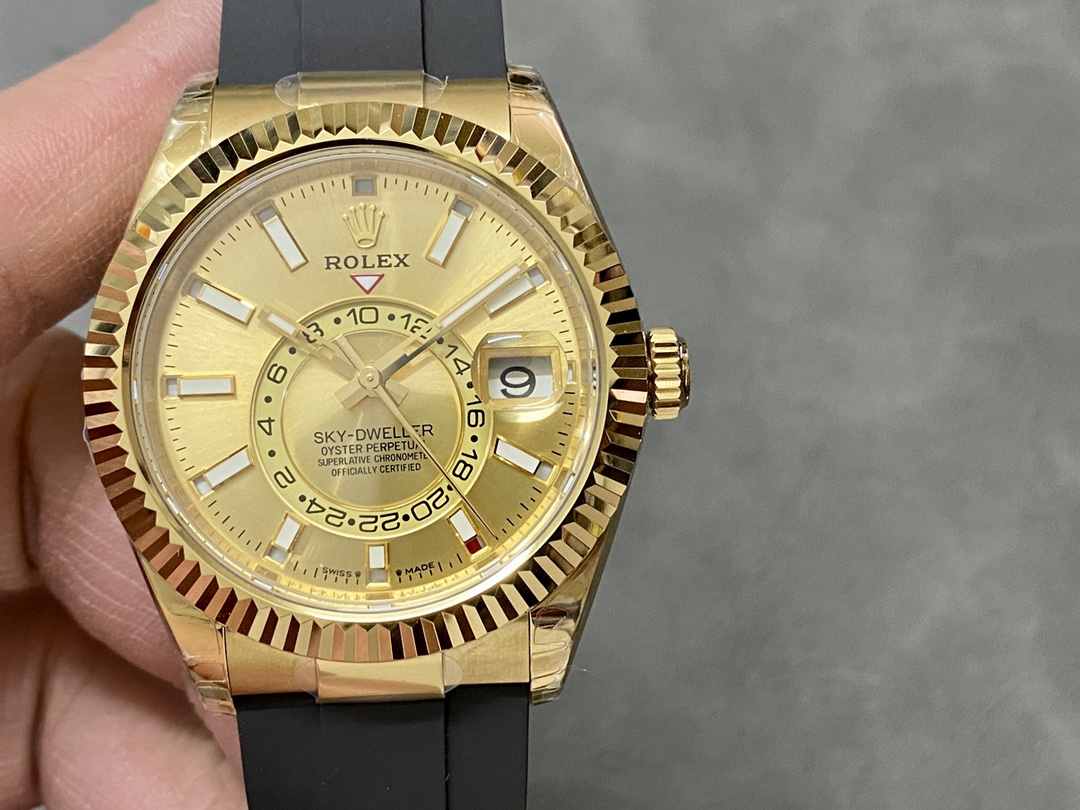 Rolxx Sky-Dweller Gold Replica