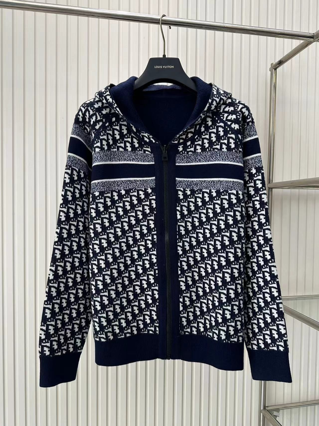 DR all-over jacquard reversible wool zip-up hoodie