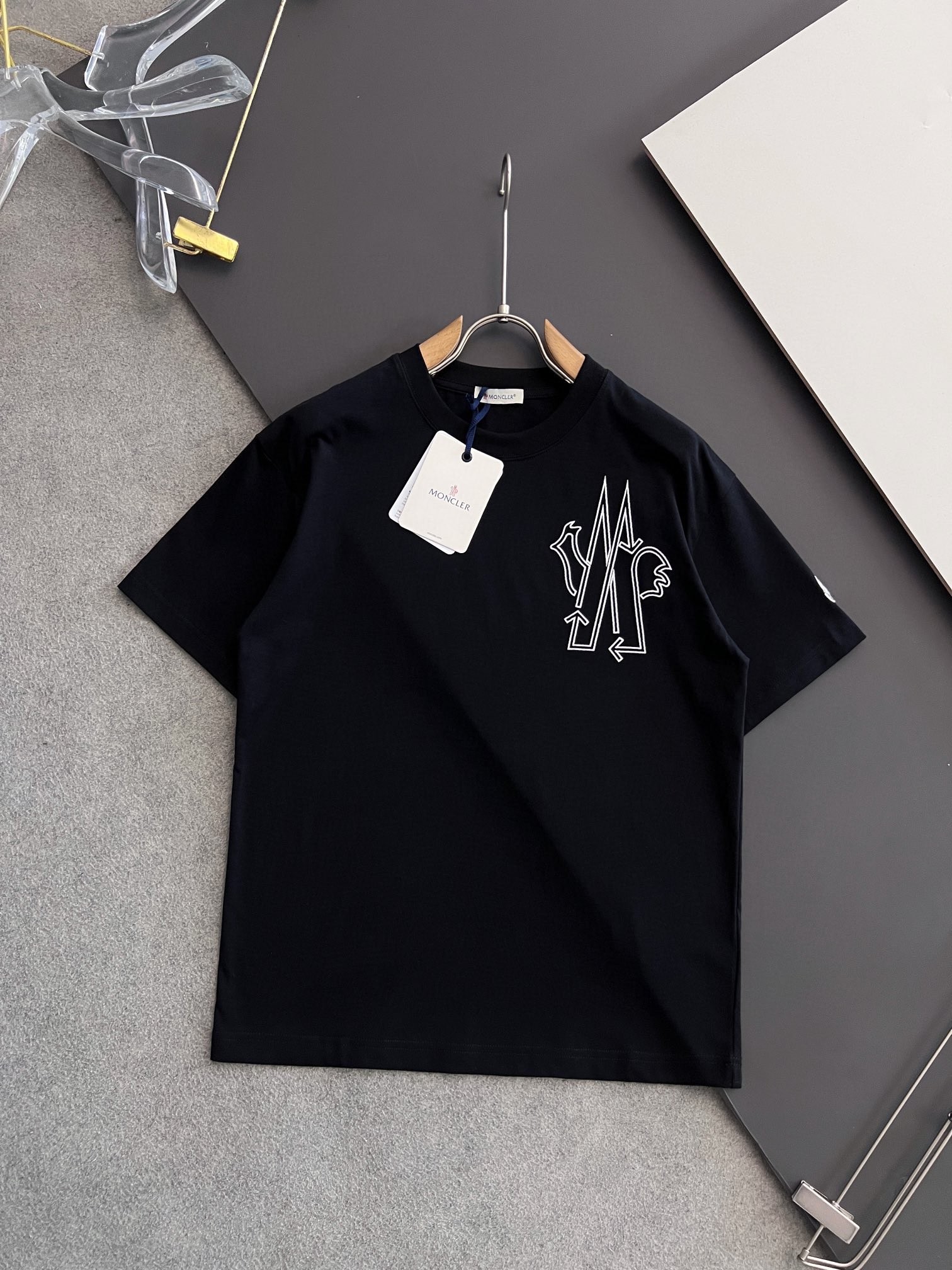 MONC 24 styles of heavy embroidery T-shirt