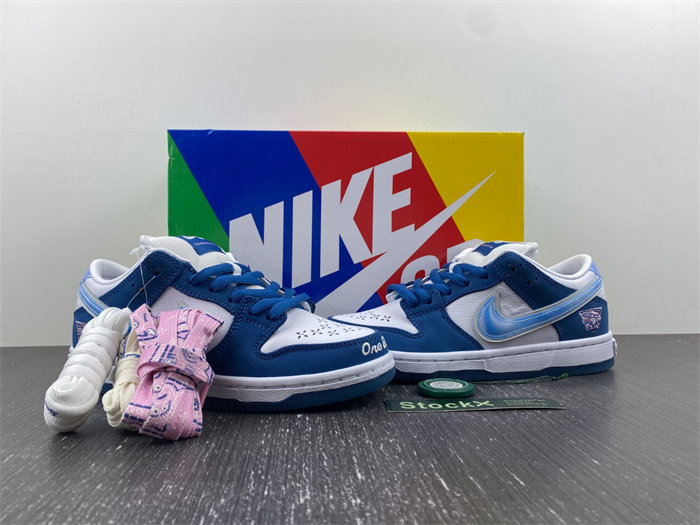 NK SB Dunk Low Born x Raised One Block At A Time FN7819-400