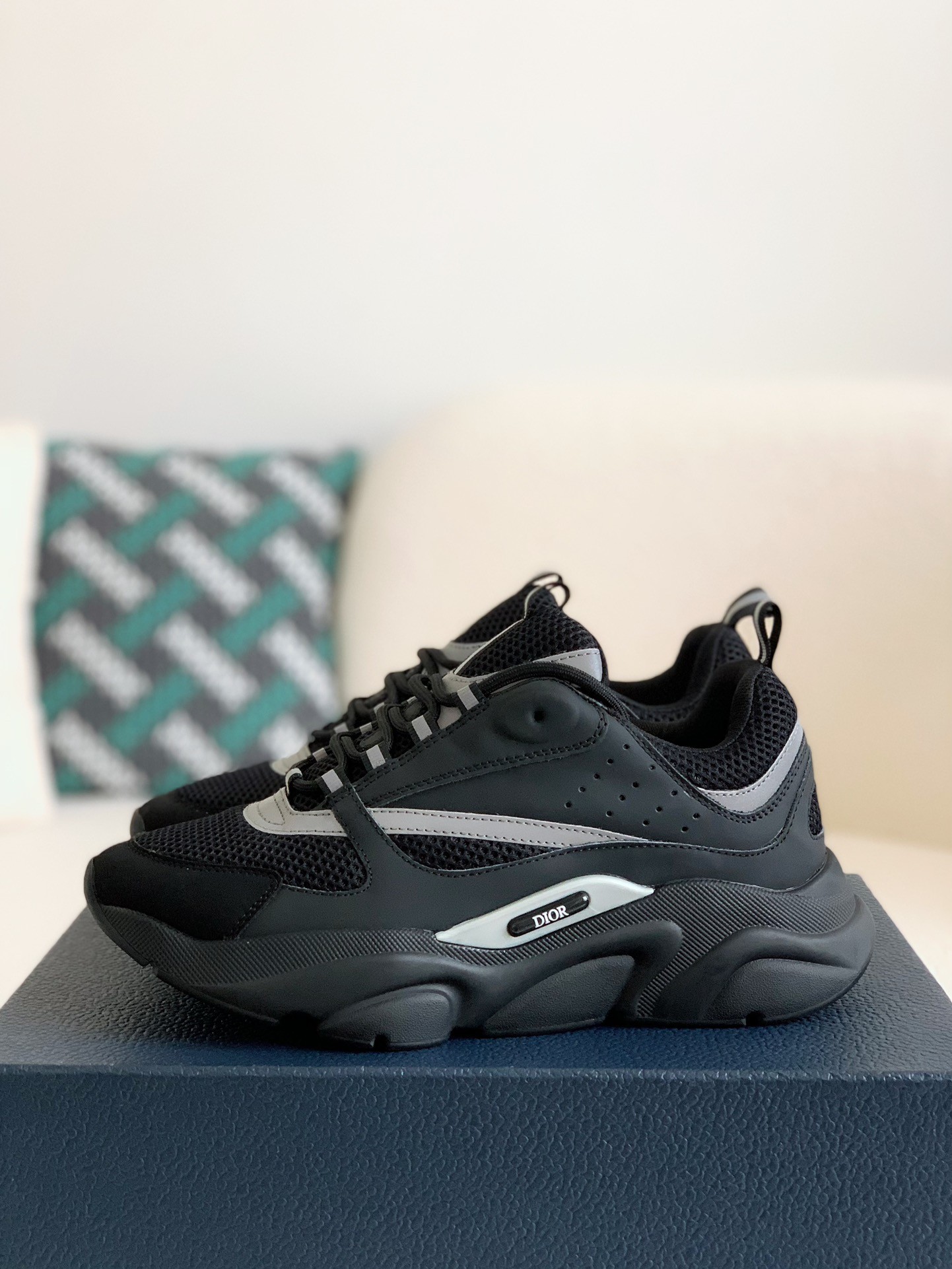 DR classic B22 Clunky Sneaker