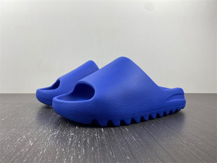 Kanye West x ADS Yeezy Slide FY7497