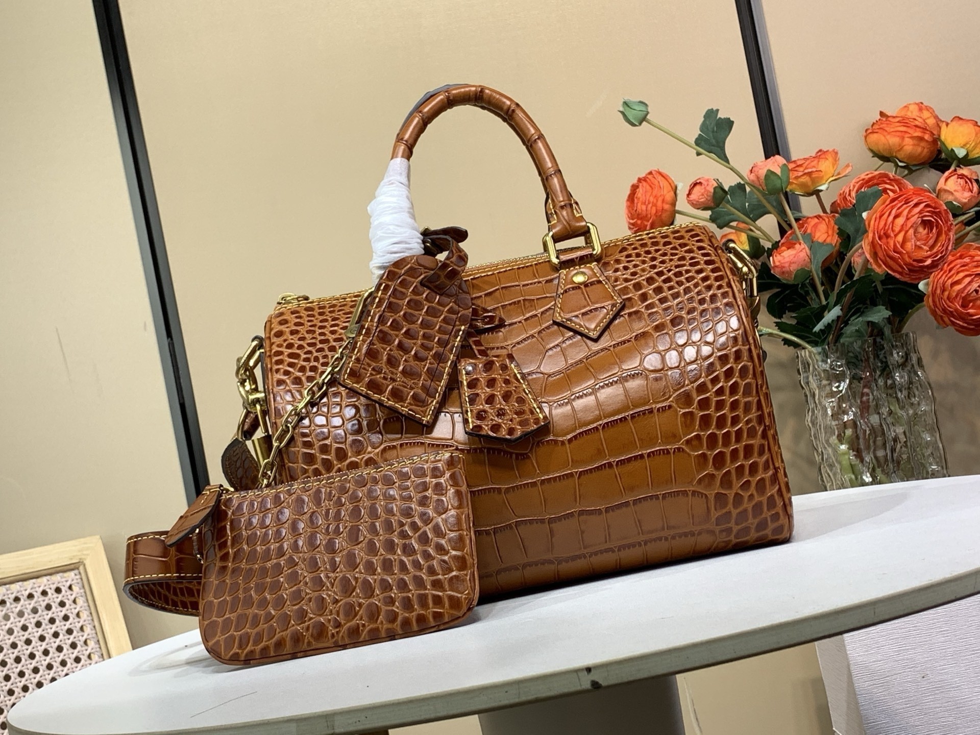 L X V Speedy Bandoulière M24425 25x15x15cm