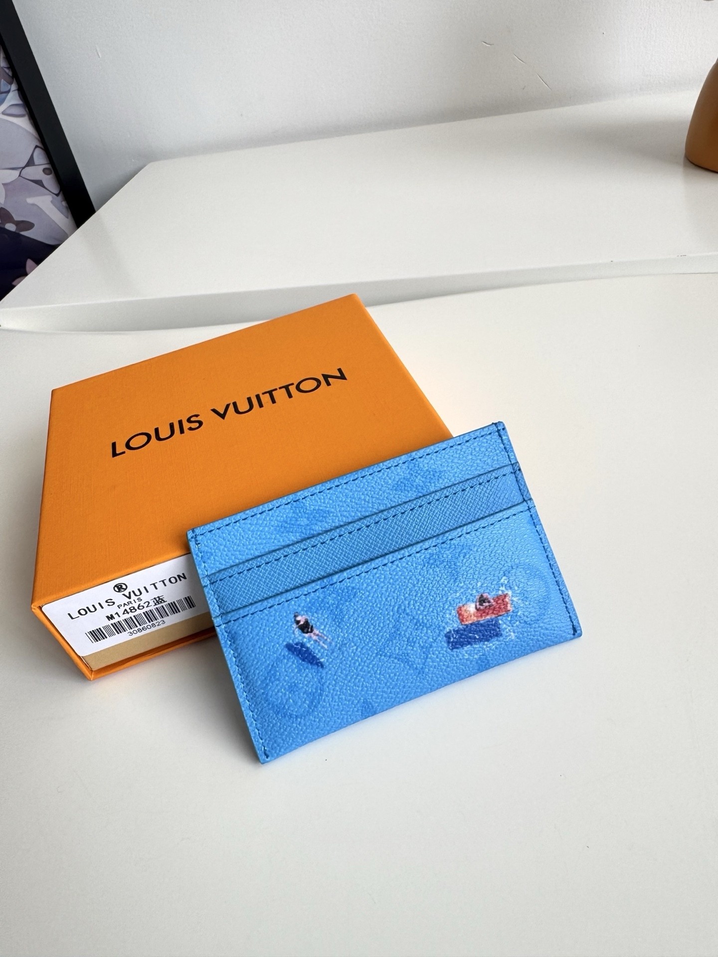 L X V CARD HOLDER 11x7x1.5cm