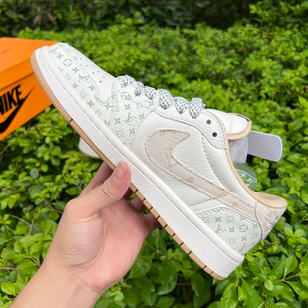 Travis Scott x Air Jordan 1 Low x Louis Vuitton