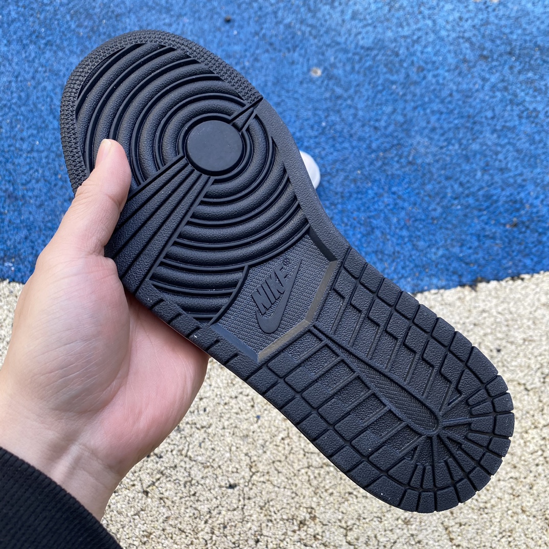 Travis Scott x Air Jordan 1 Low