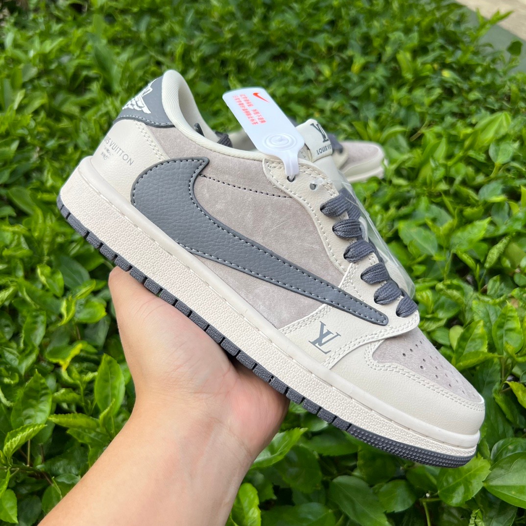 Travis Scott x Jordan Air Jordan 1 Low OG