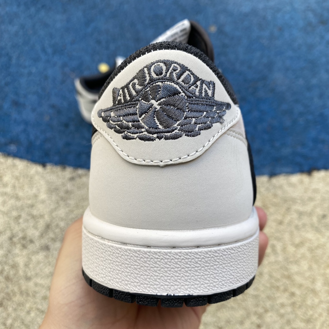 Travis Scott x Air Jordan 1 Low