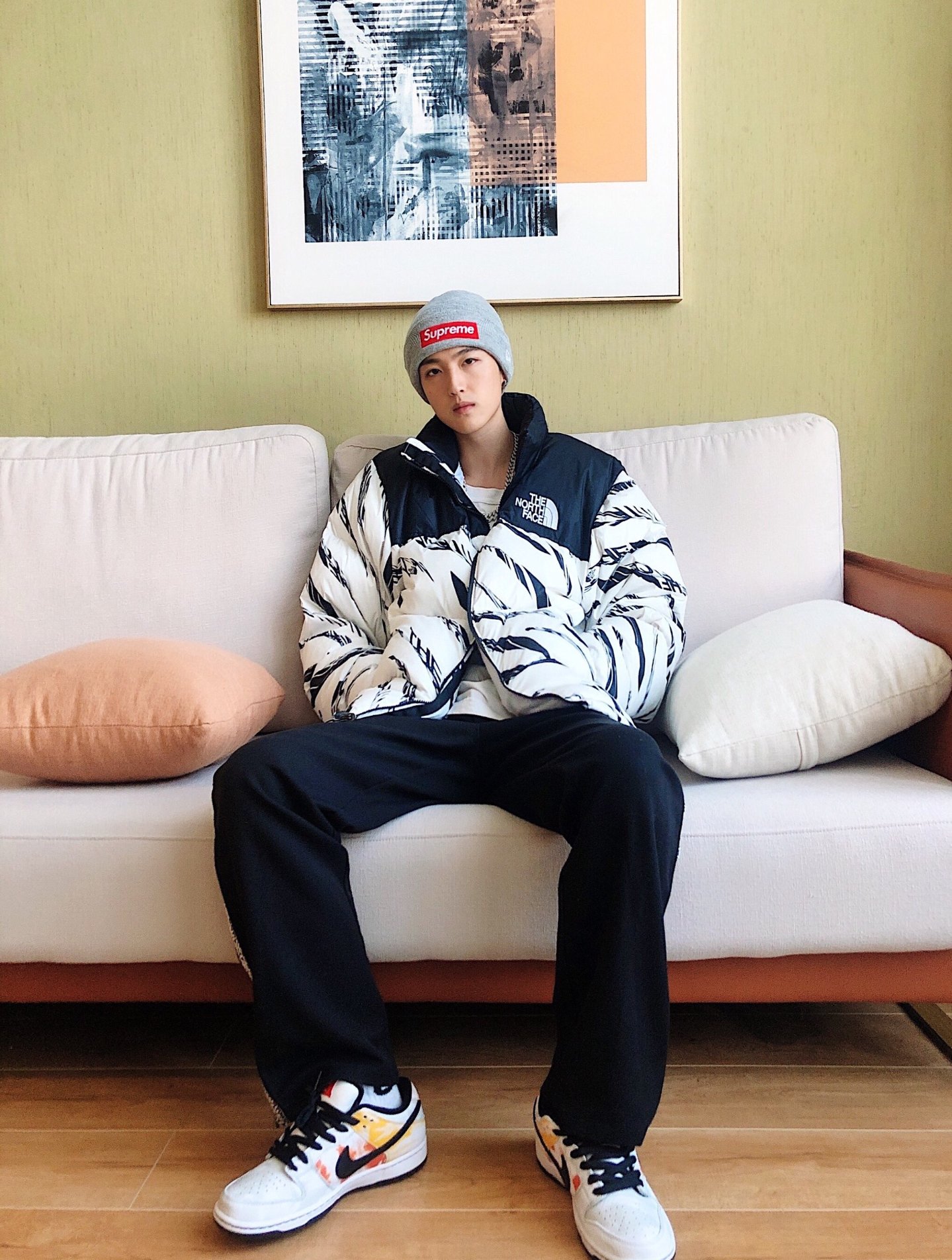 White 'ZebraLogoPattern' Down Jacket