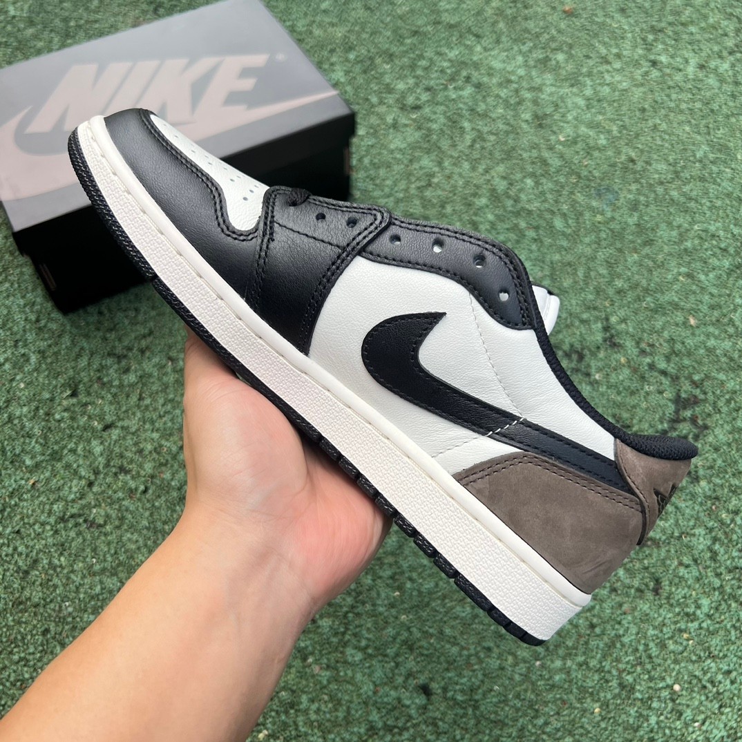 Jordan 1 Retro Low OG Mocha