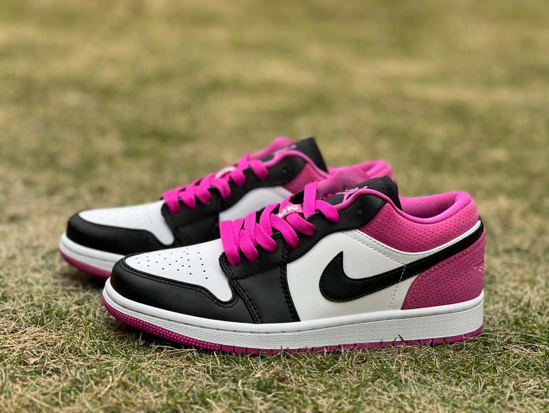 Jordan 1 Low Black Active Fuchsia_CK3022-005-36-46