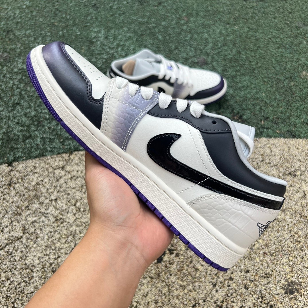 Jordan 1 Low SE Punk Rock