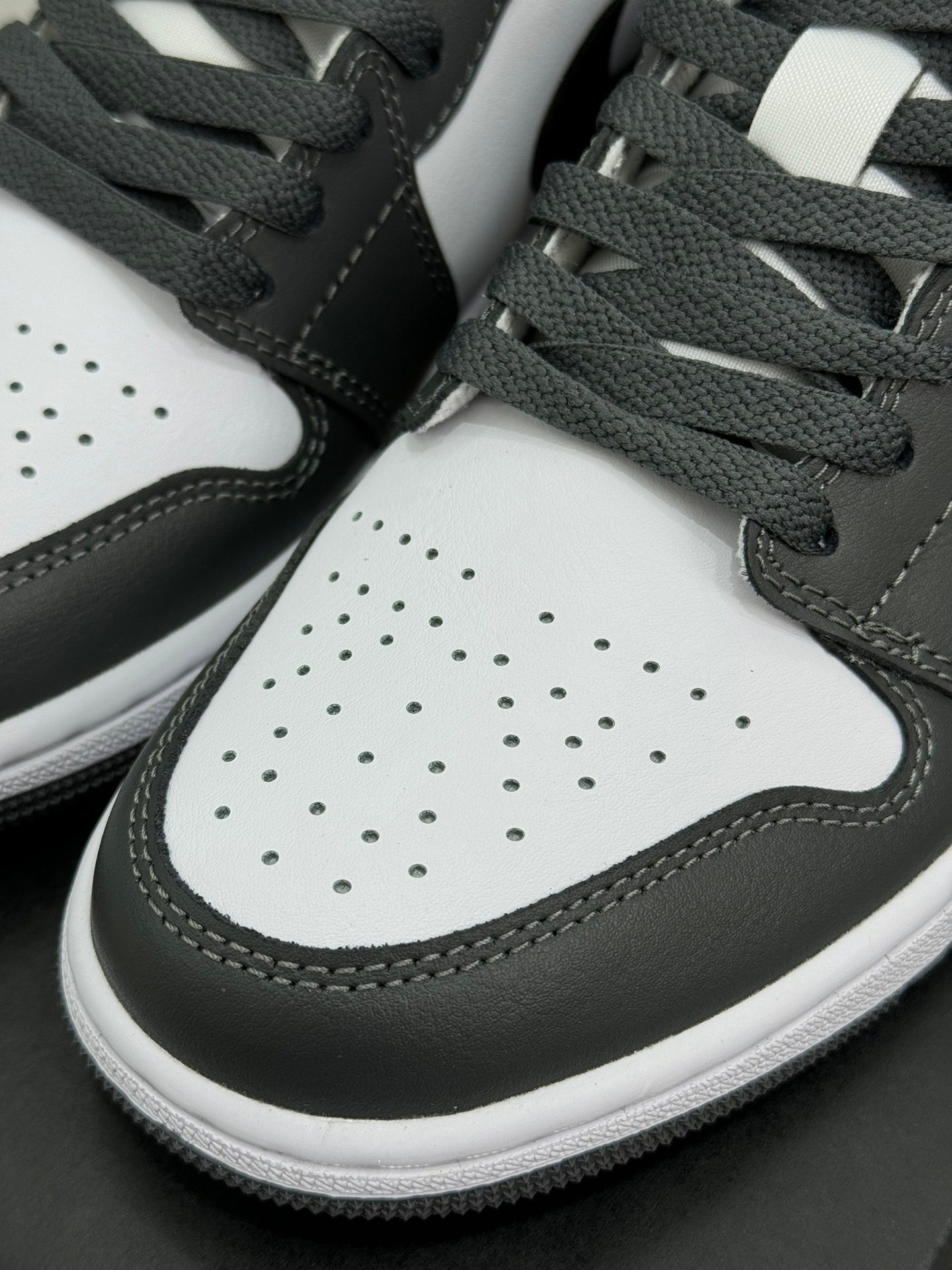 Jordan 1 Low Iron Grey-36-46