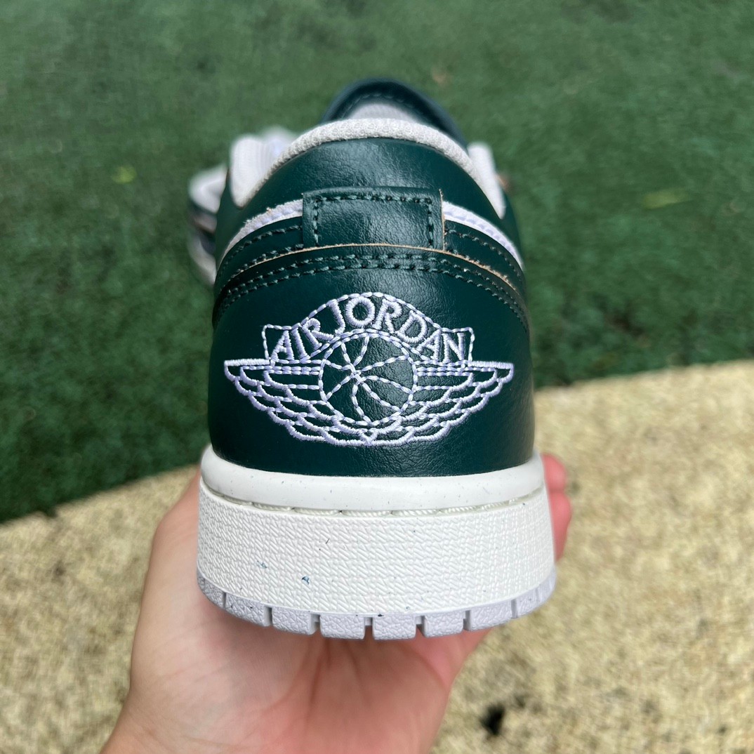 Jordan 1 Low SE Oxidized Green