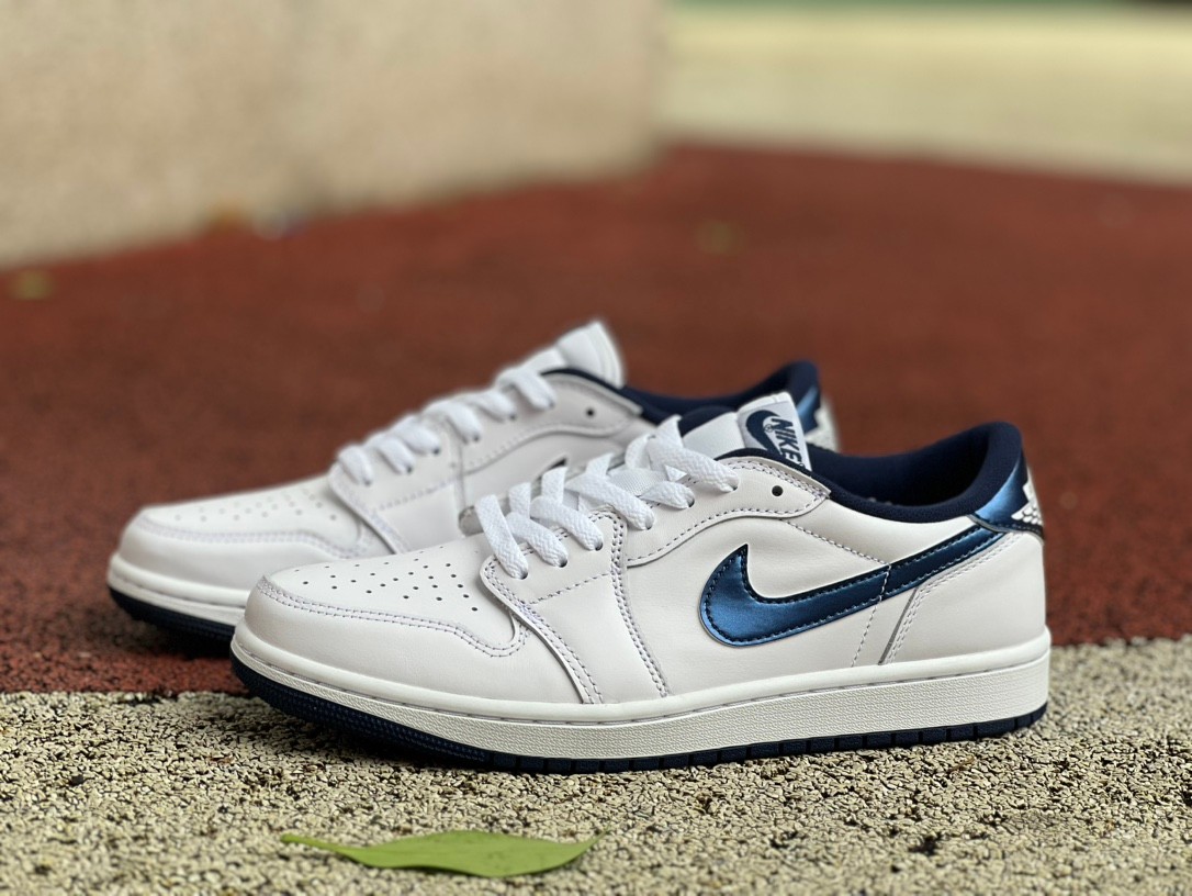 Jordan 1 Retro Low '85 Metallic Blue