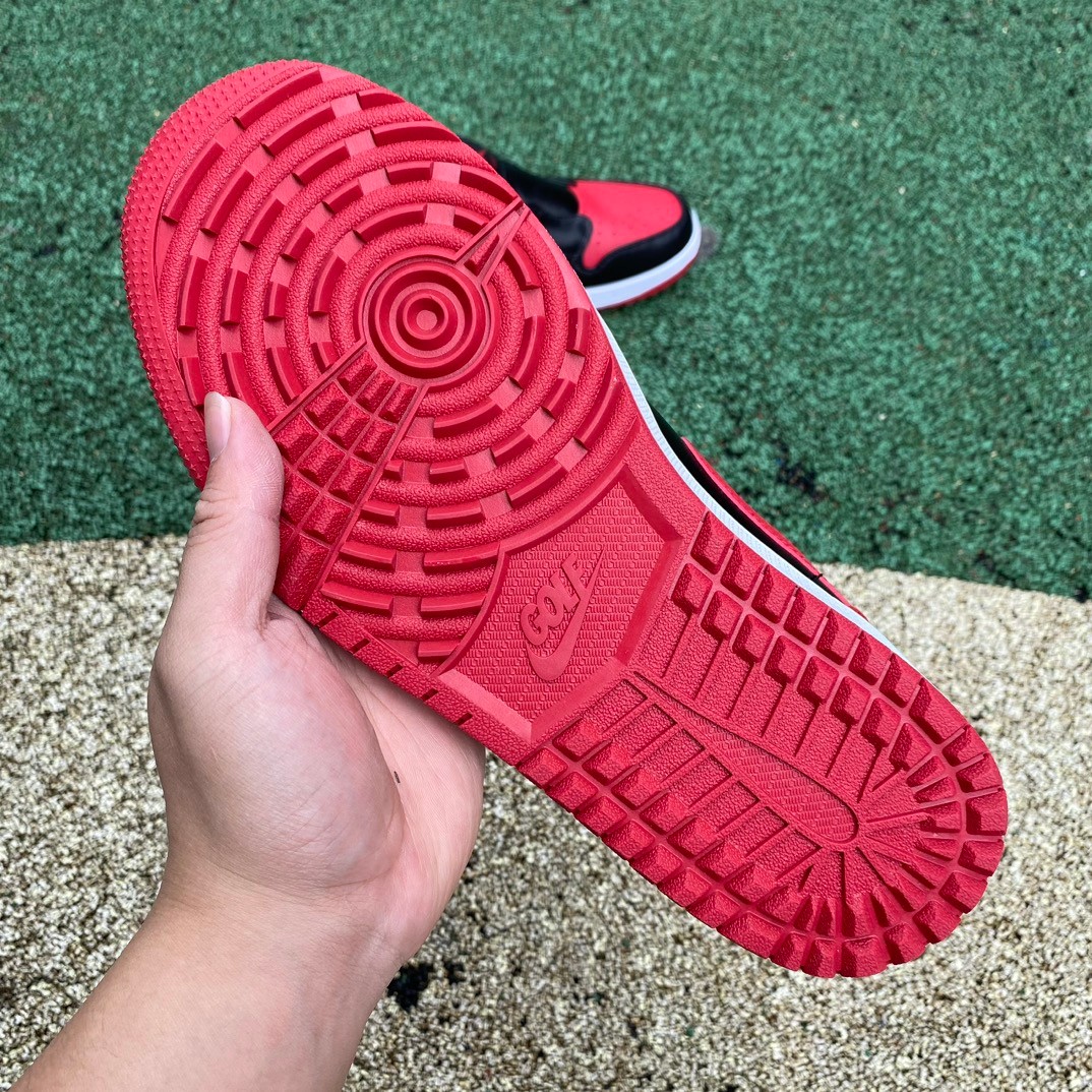 Jordan 1 Mule Golf Bred